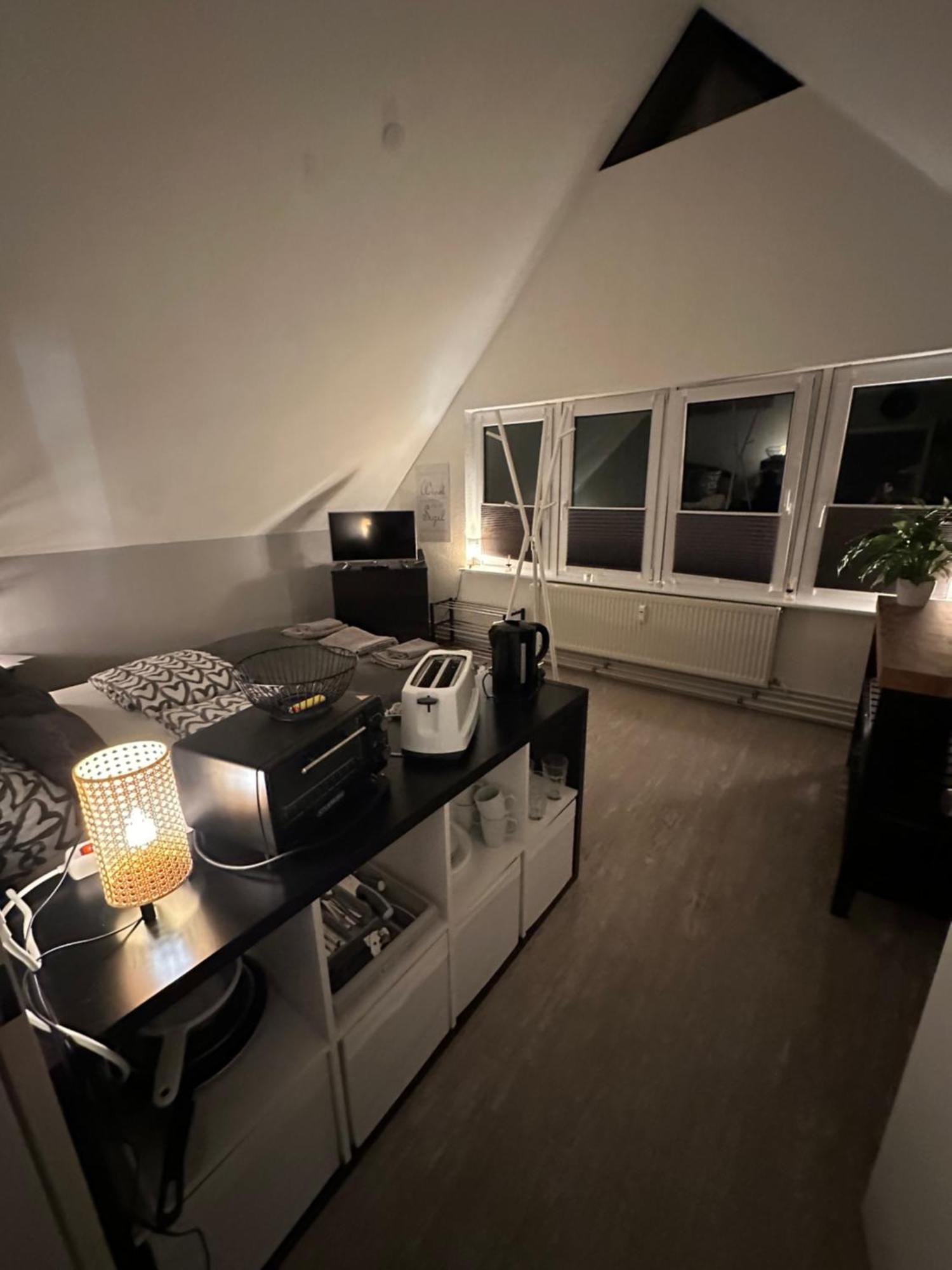Moderne Wohnungen Im Dachgeschoss ファルケンゼー エクステリア 写真