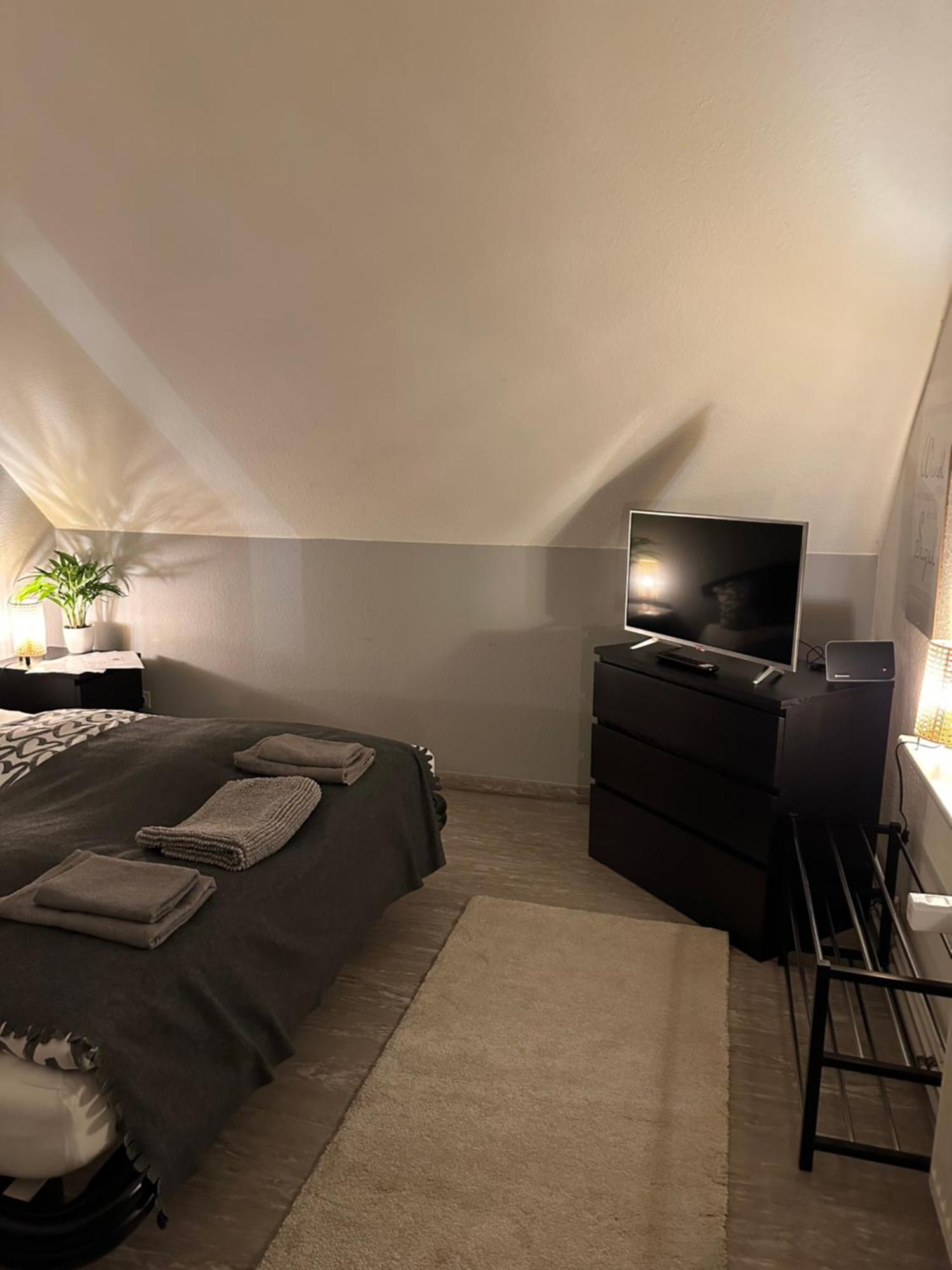 Moderne Wohnungen Im Dachgeschoss ファルケンゼー エクステリア 写真